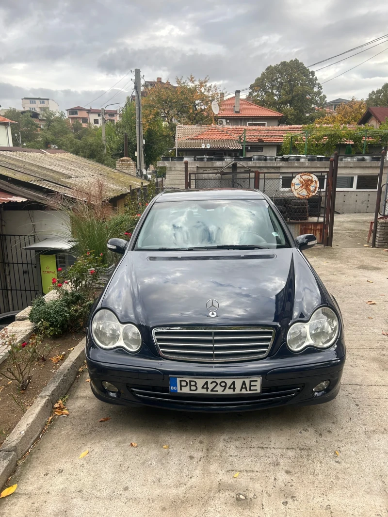 Mercedes-Benz C 220, снимка 2 - Автомобили и джипове - 47617441