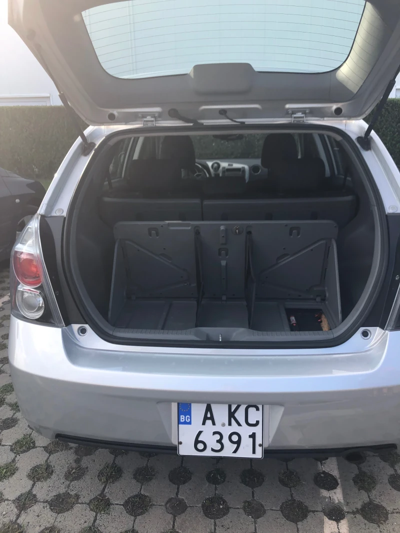 Pontiac Vibe, снимка 4 - Автомобили и джипове - 51744954