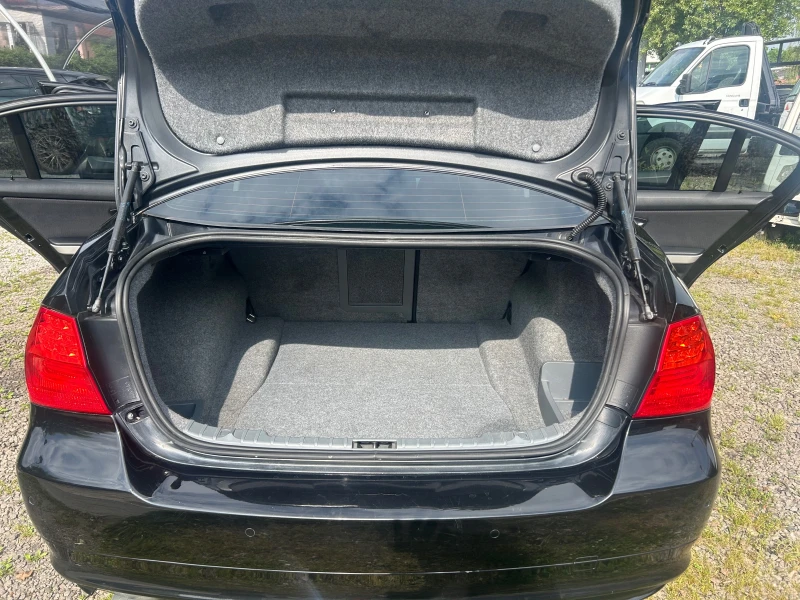 BMW 320 D-Facelift, снимка 9 - Автомобили и джипове - 50612593