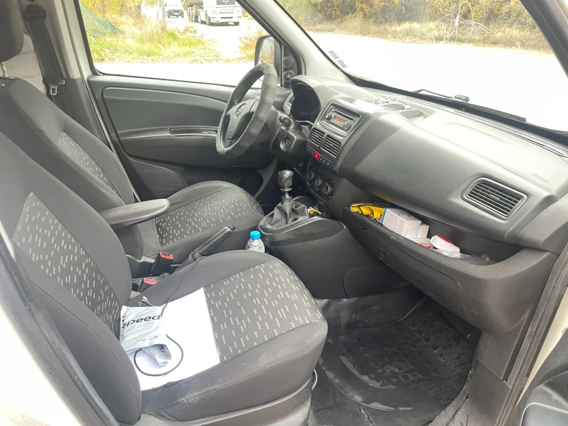 Opel Combo VAN 1.6 CDTI, снимка 10 - Автомобили и джипове - 52498527