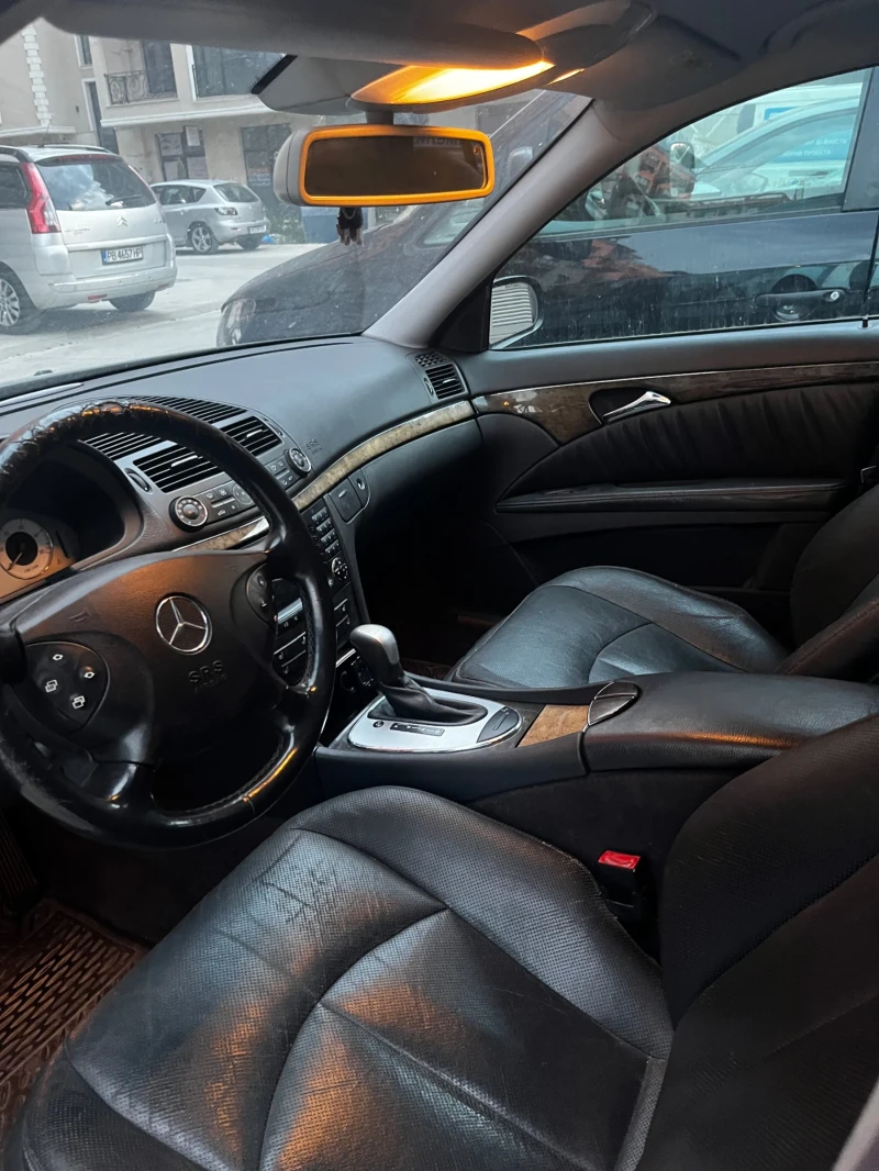 Mercedes-Benz E 320 Mercedes E320CDI , снимка 10 - Автомобили и джипове - 52633287