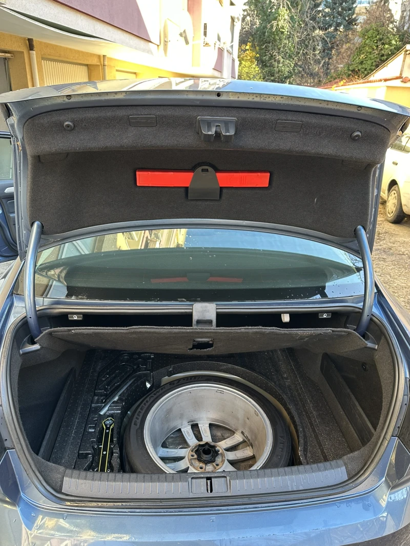 VW Passat 2.0TDI, снимка 6 - Автомобили и джипове - 52672018