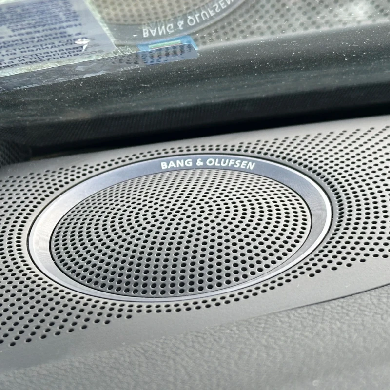 Audi A4 3.0TDi Quattro ZF B&O Distronic, снимка 11 - Автомобили и джипове - 52789223