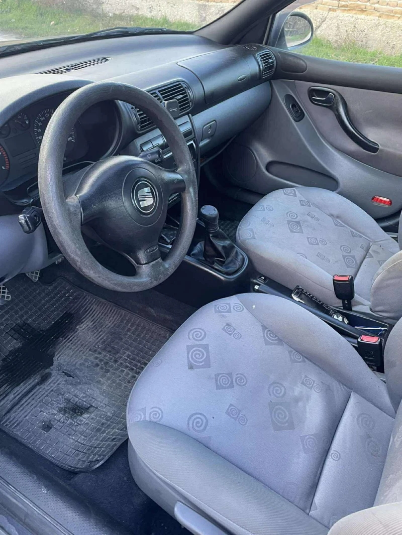 Seat Leon, снимка 4 - Автомобили и джипове - 52978343