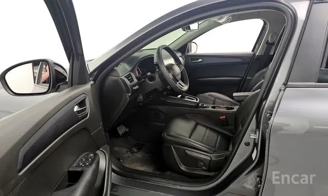 Renault Arkana 1.6 GTe Evolution * Keyless * Подгрев * LED * , снимка 5 - Автомобили и джипове - 56066522
