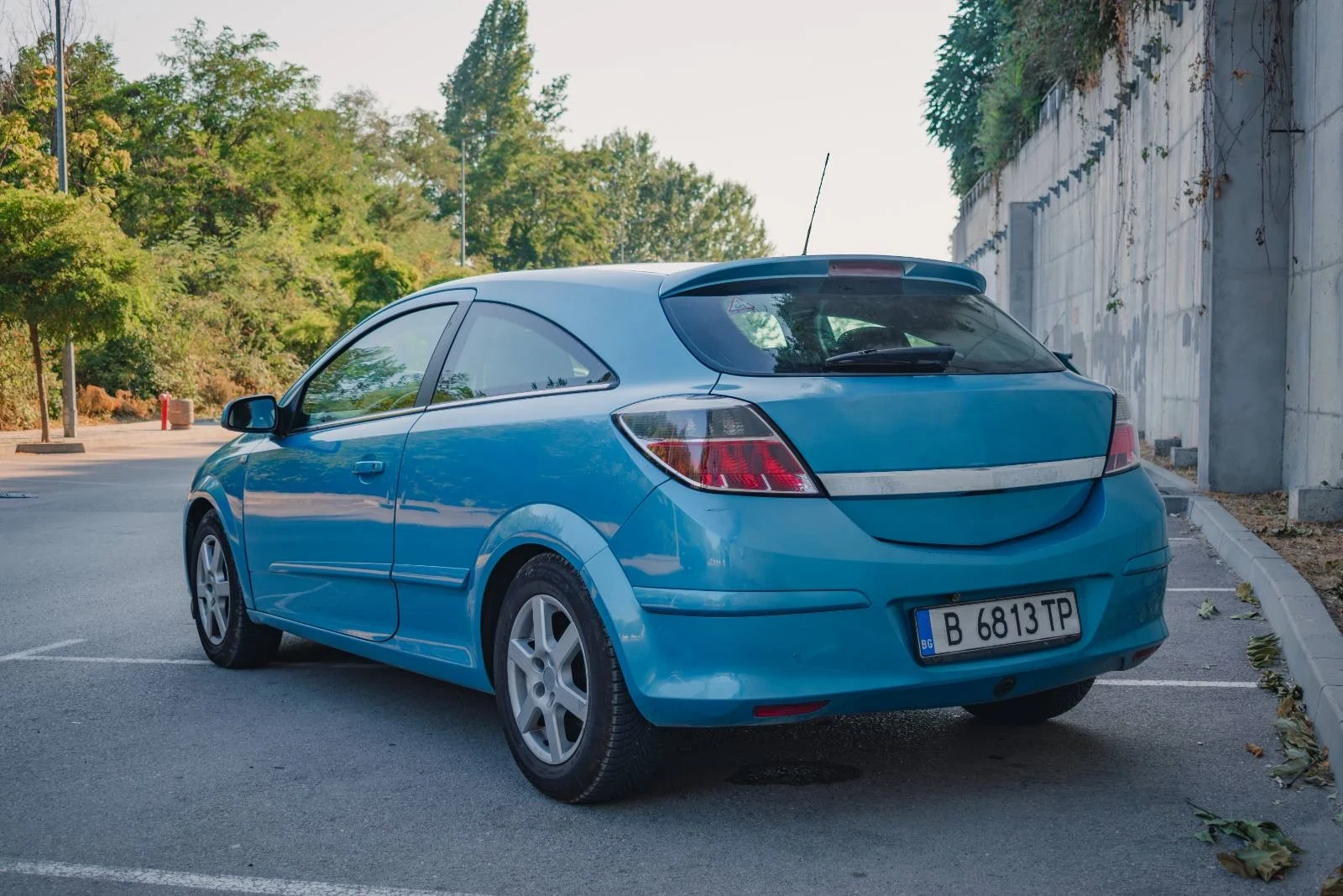 Opel Astra H GTC - изображение 7