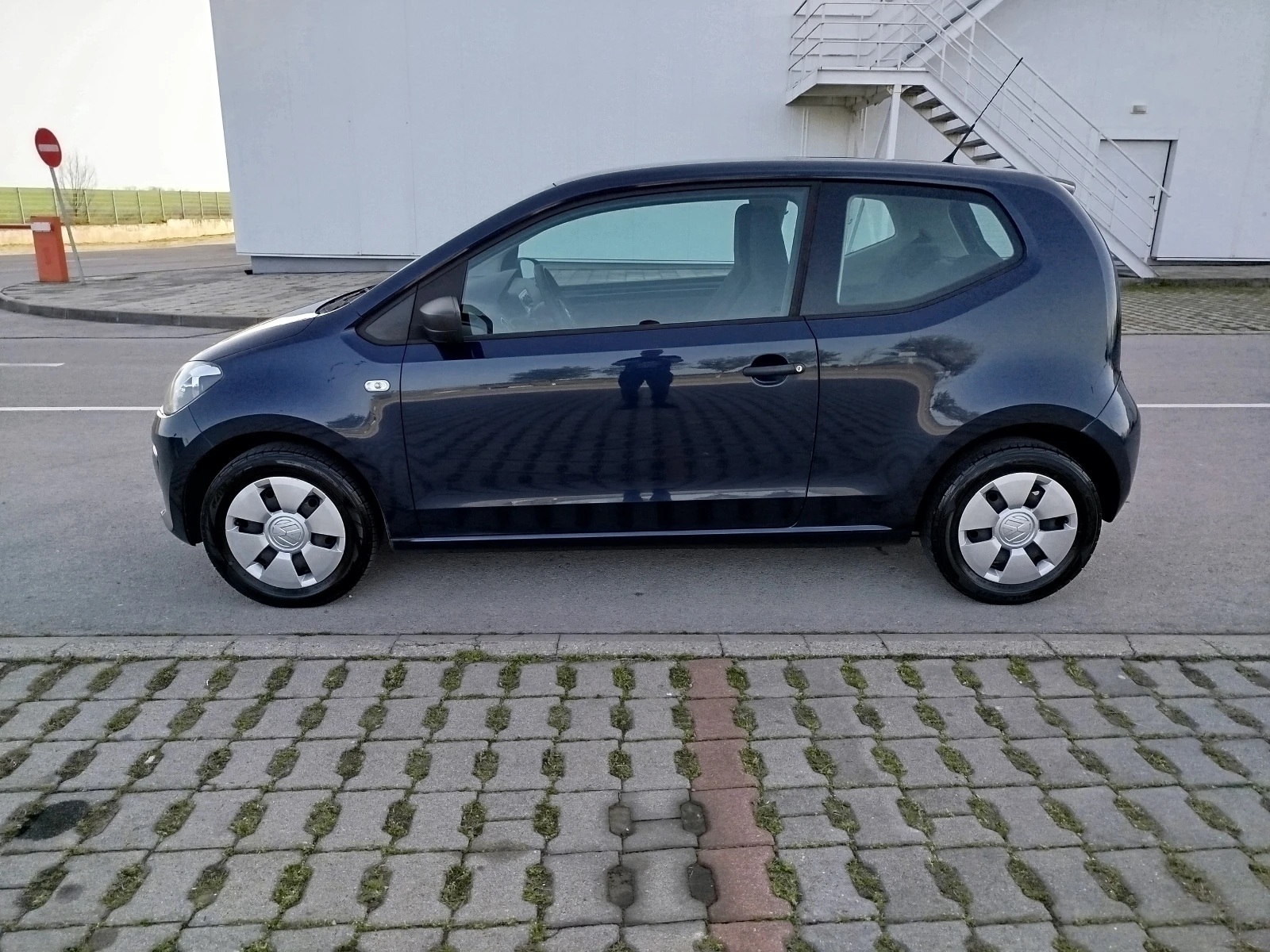 VW Up 1.0-LED-KLIMA - изображение 3