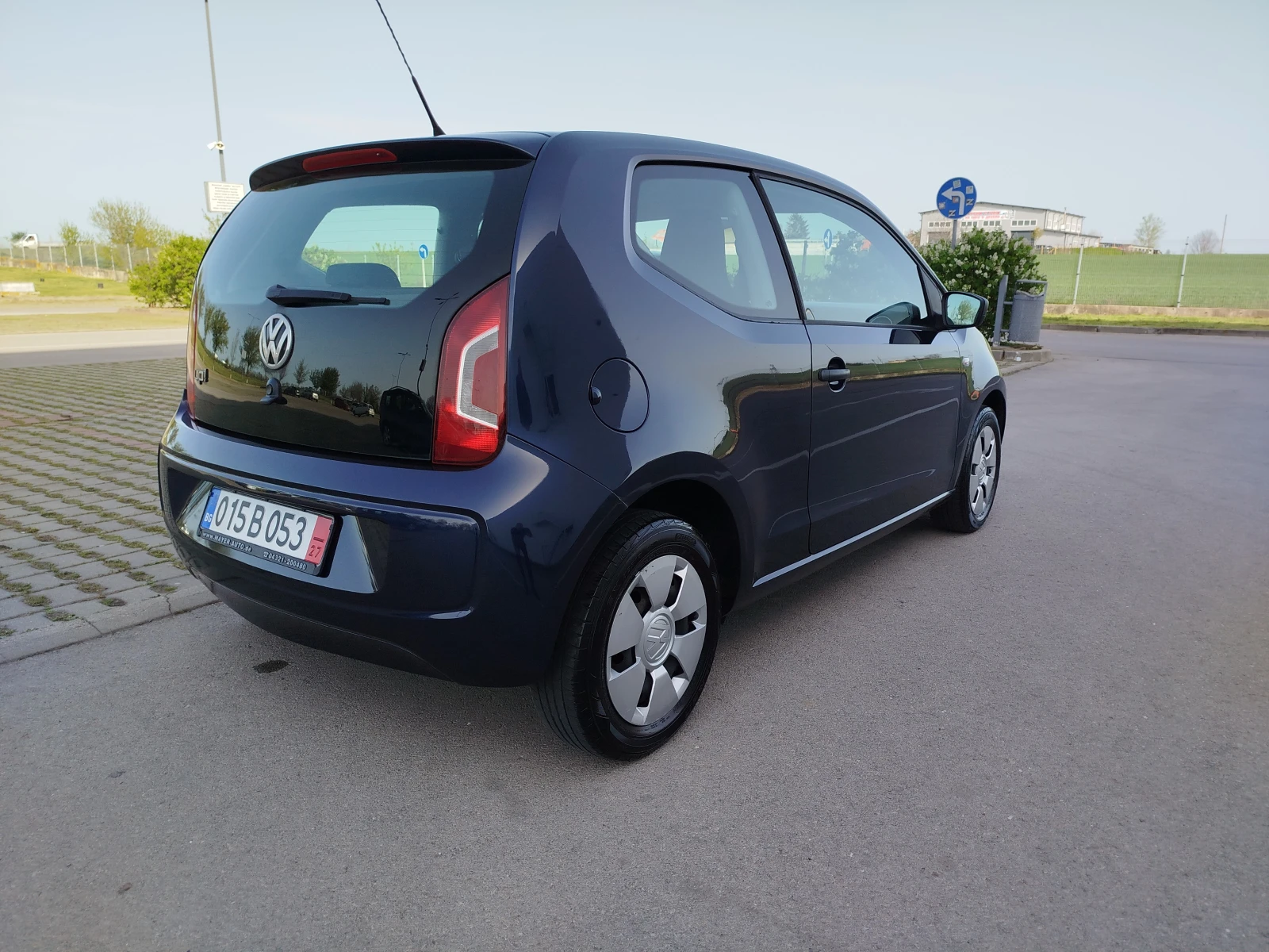 VW Up 1.0-LED-KLIMA - изображение 6