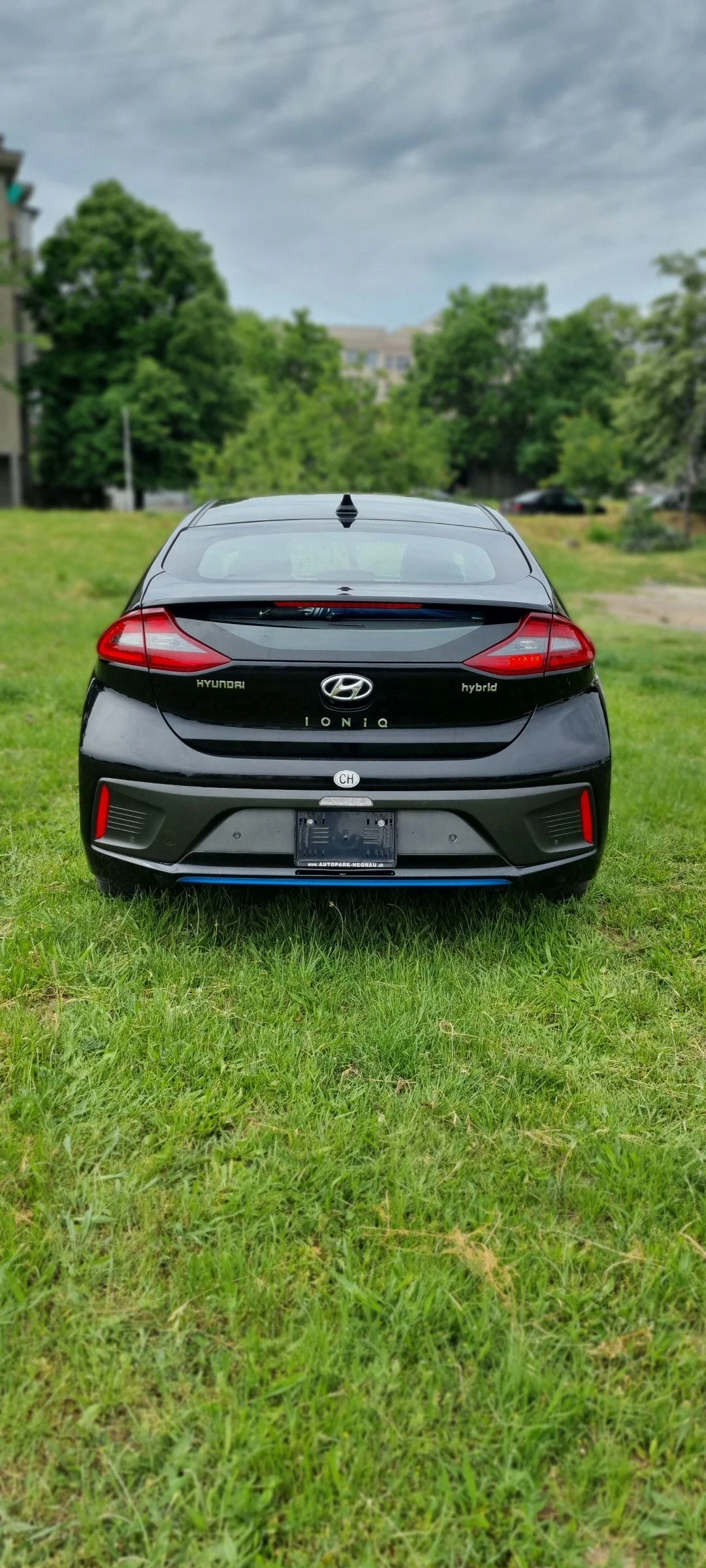 Hyundai Ioniq 1.6i Hybrid  - изображение 6