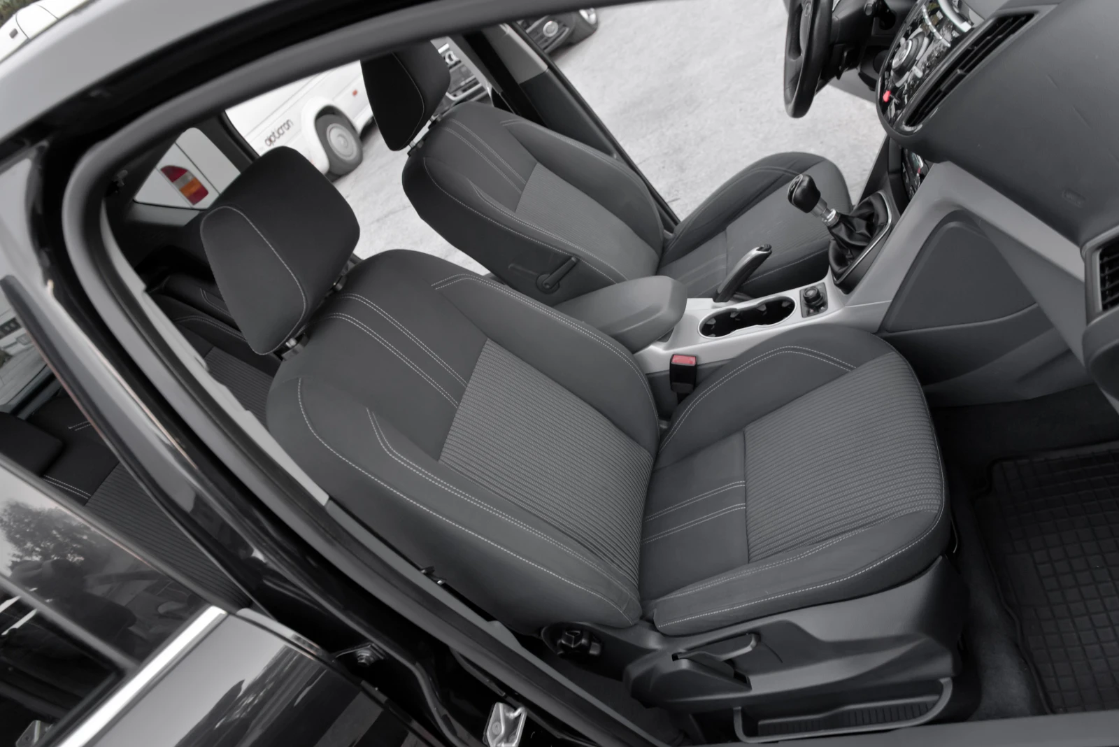 Ford C-max 1.6 i - TITANIUM - NAVI - SONY  - изображение 9