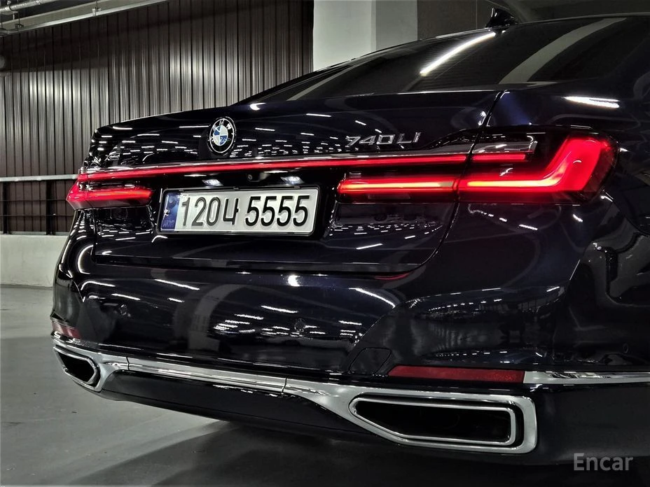 BMW 740  - изображение 6