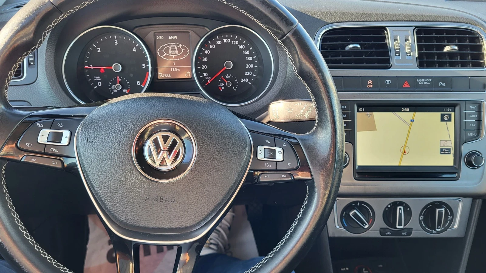 VW Polo 1.4 TDI LOUNGE* TECH* EURO 6* NAVI | Mobile.bg � ����������� 14
