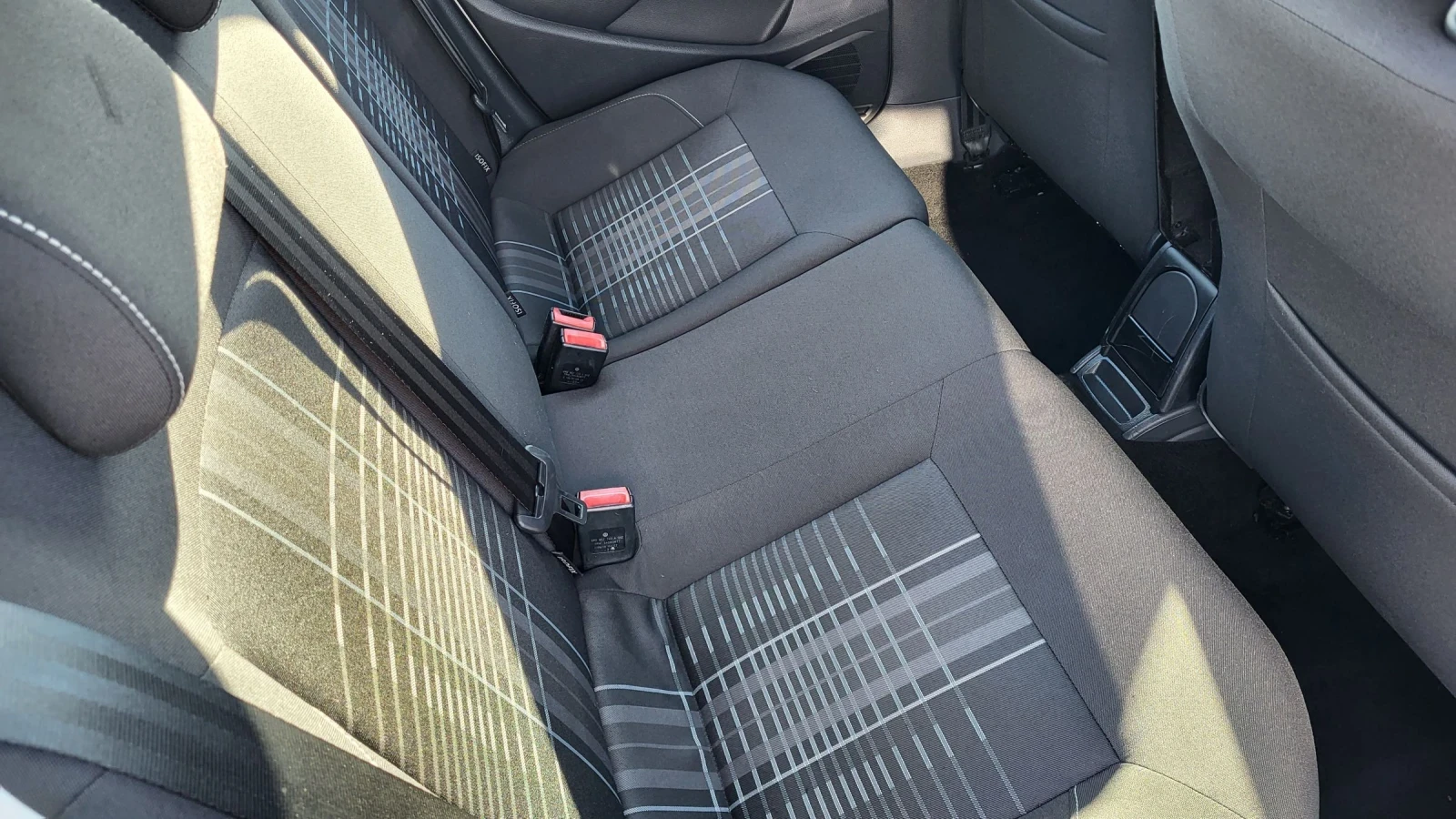 VW Polo 1.4 TDI LOUNGE* TECH* EURO 6* NAVI - изображение 8