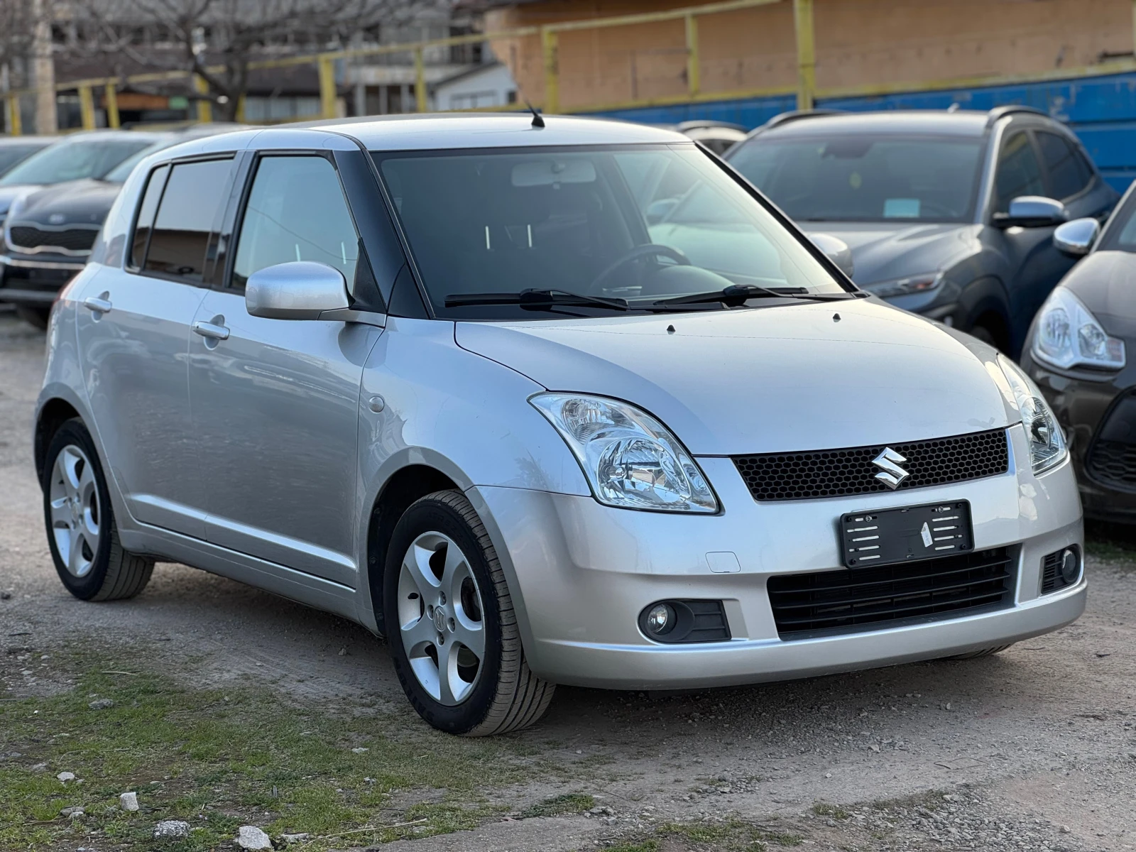 Suzuki Swift 1.3i * AUTOMATIC, снимка 3 - Автомобили и джипове - 53839255