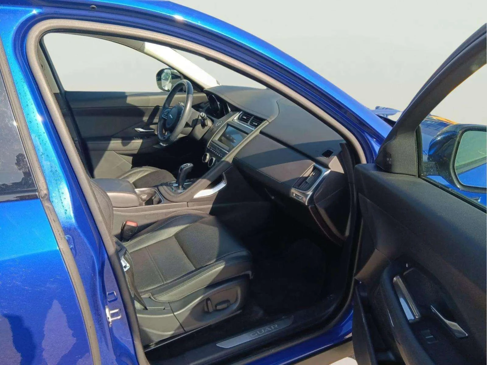 Jaguar E-pace 2.0 D, снимка 9 - Автомобили и джипове - 53892916