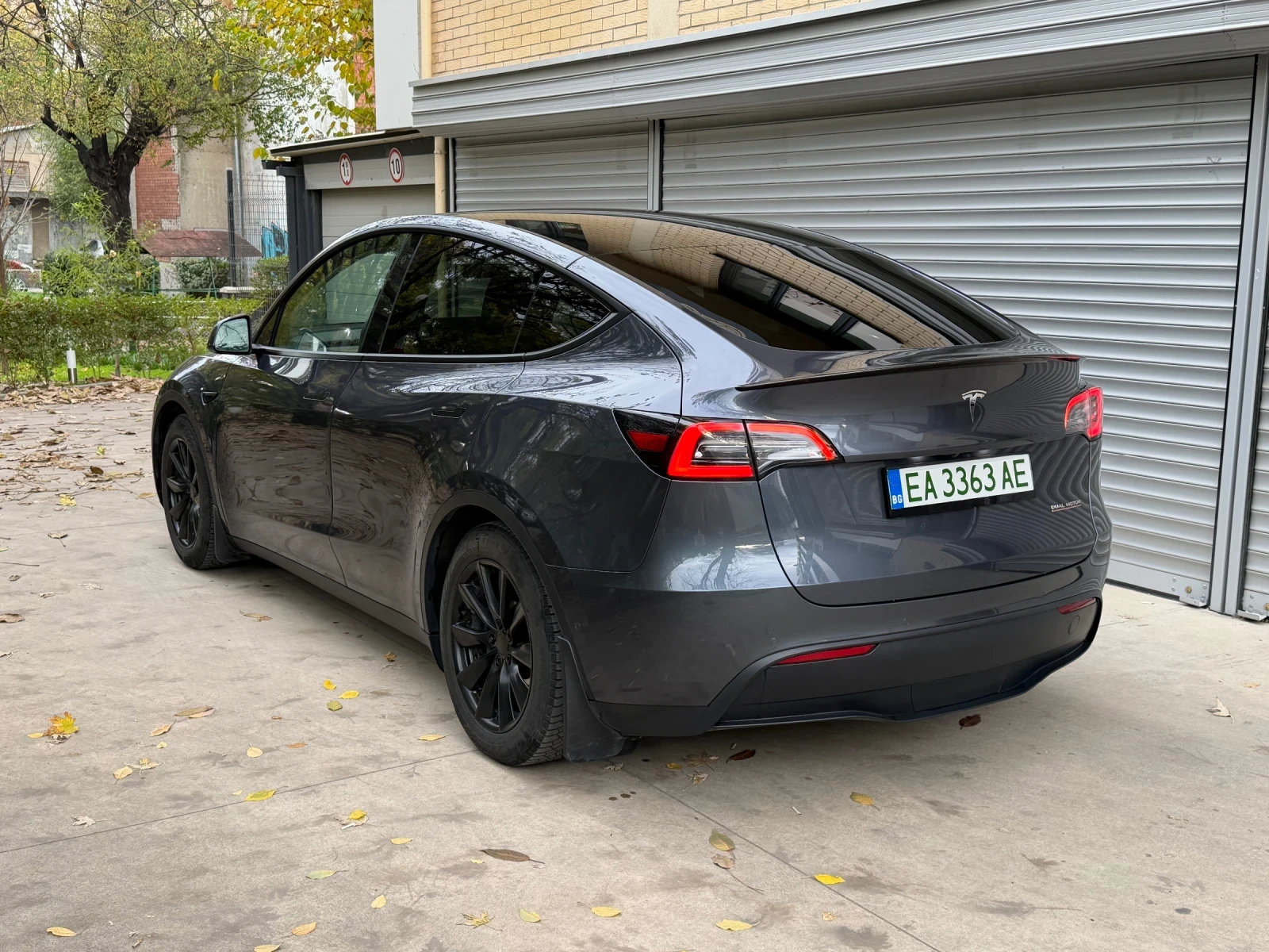 Tesla Model Y Performance , снимка 3 - Автомобили и джипове - 53943277