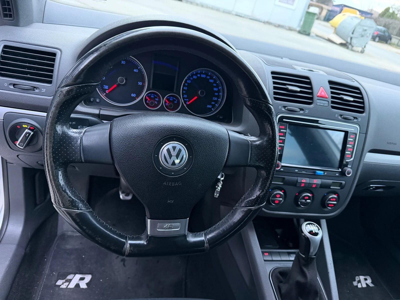 VW Golf, снимка 13 - Автомобили и джипове - 53989121