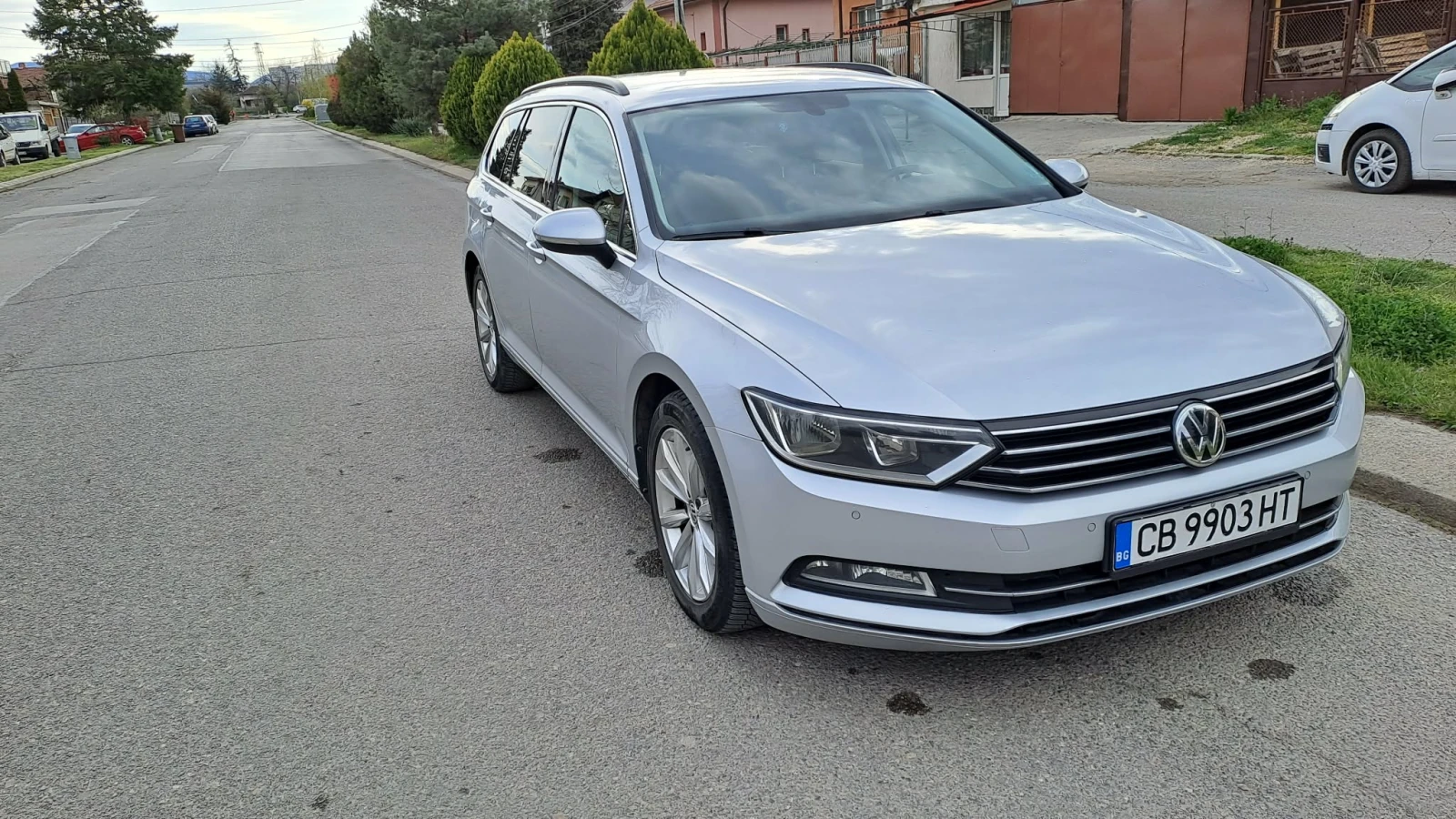 VW Passat B8 1.6 TDI , снимка 3 - Автомобили и джипове - 54160391