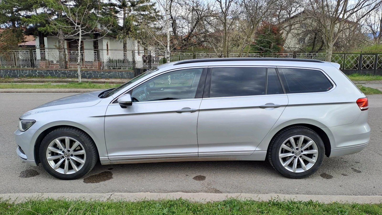 VW Passat B8 1.6 TDI , снимка 8 - Автомобили и джипове - 54160391