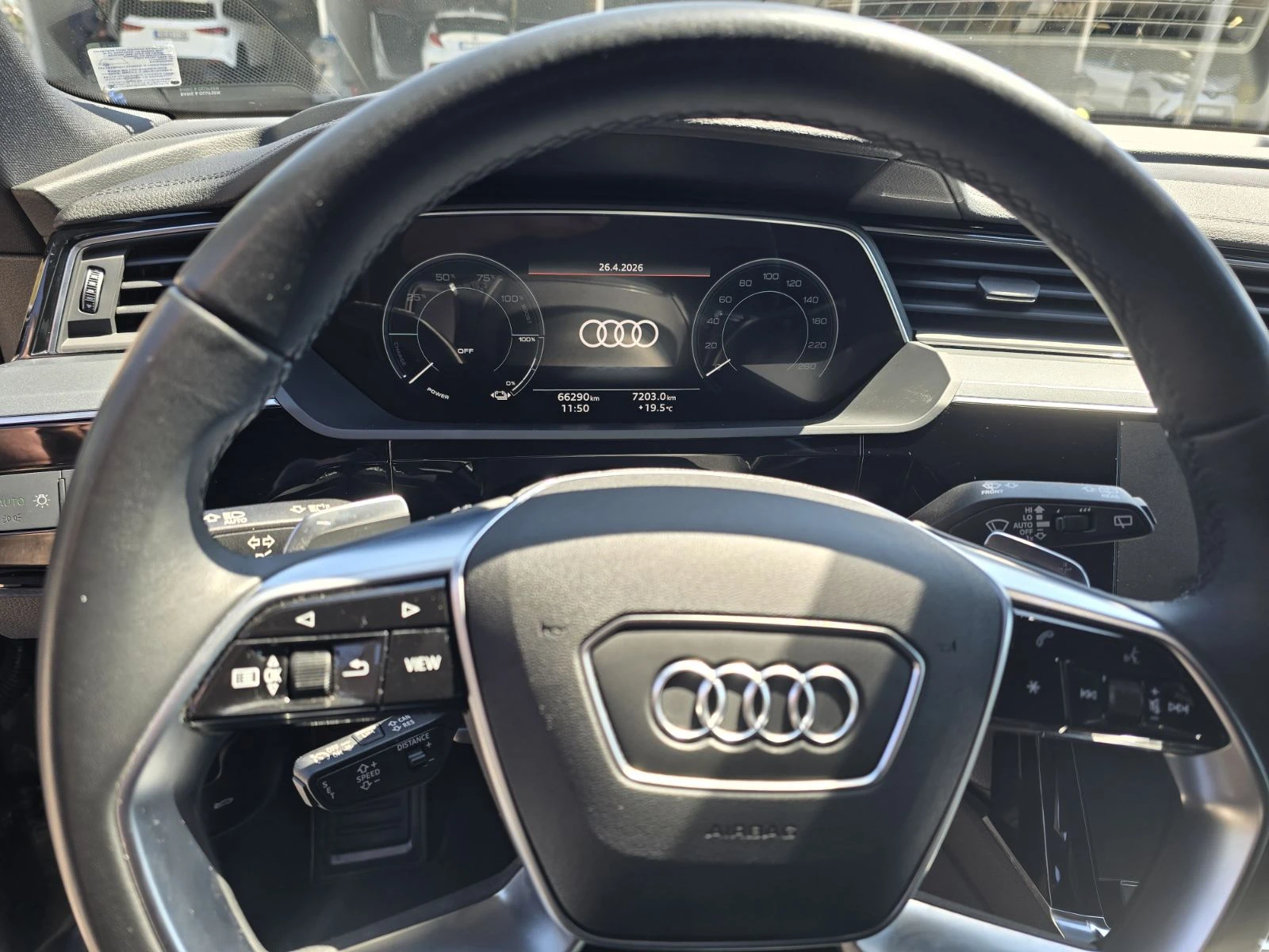 Audi E-Tron 55 black optic, снимка 13 - Автомобили и джипове - 54325058