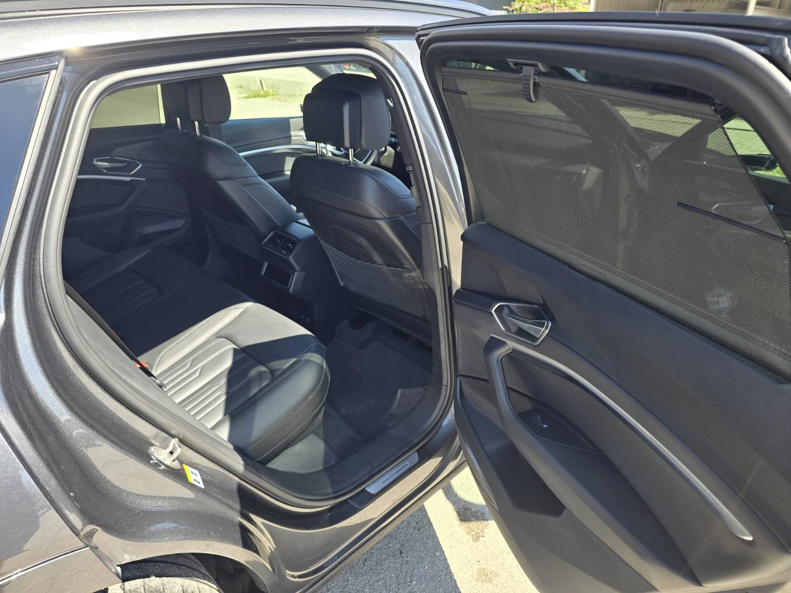 Audi E-Tron 55 black optic, снимка 12 - Автомобили и джипове - 54325058