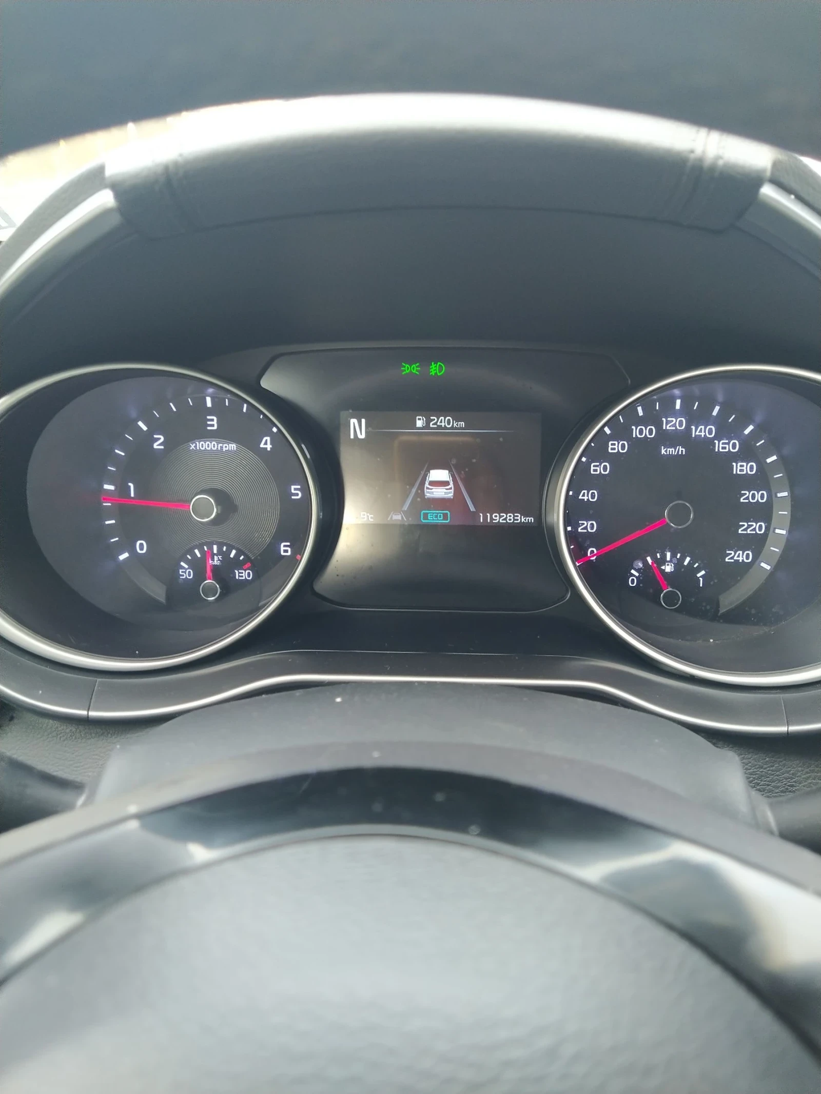 Kia Ceed Mild hibrid, снимка 5 - Автомобили и джипове - 54332054