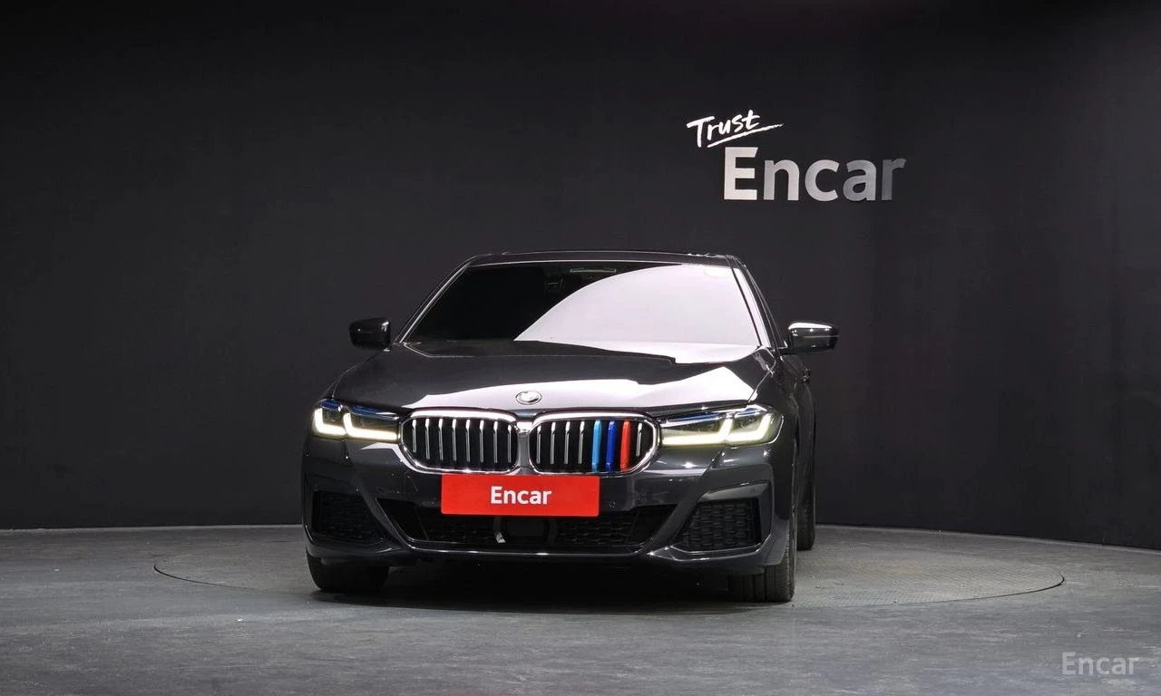 BMW 530 M* SPORT* XDRIVE* HARMON* KARDON* ОБДУХВАНЕ* 360КА, снимка 3 - Автомобили и джипове - 54415796