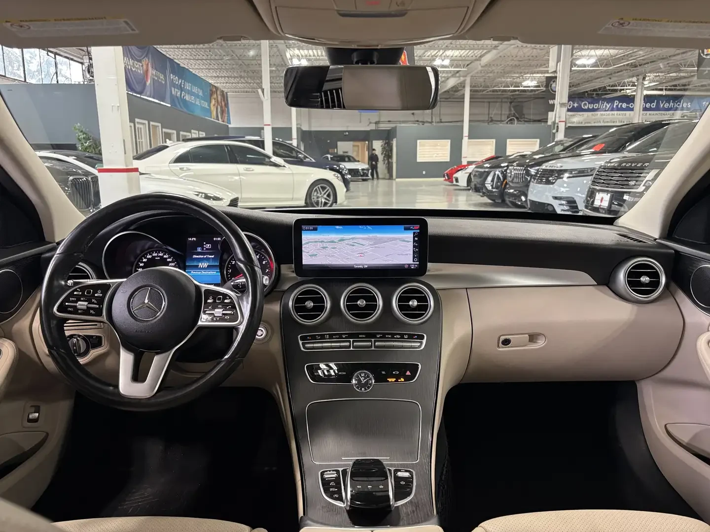 Mercedes-Benz C 300 4MATIC * AMGPKG * CARFAX * АВТО КРЕДИТ * , снимка 10 - Автомобили и джипове - 54744842
