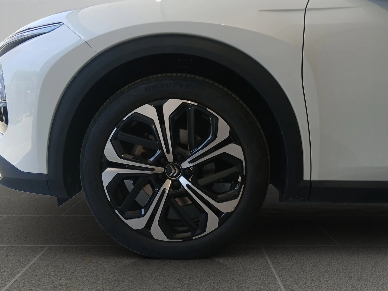 Citroen C5X SHINE PureTech 130 S&S EAT8, снимка 17 - Автомобили и джипове - 54832676