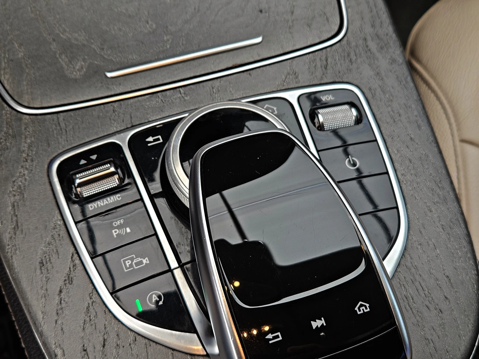 Mercedes-Benz CLS 350 AMG/4MAT/DISTR/CAMERA/CAR PLAY/AMBIЕNT/ПОДГРЕВ/LIZ, снимка 12 - Автомобили и джипове - 54940605