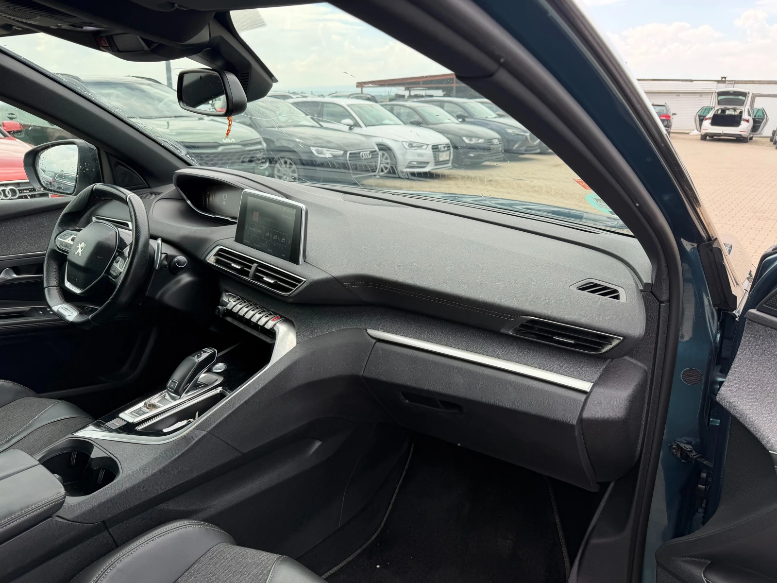 Peugeot 5008 GT LINE 1.6HDI AVTOMAT/NAVI/KOJA/KAMERA 6+ 1 EURO , снимка 11 - Автомобили и джипове - 55030696