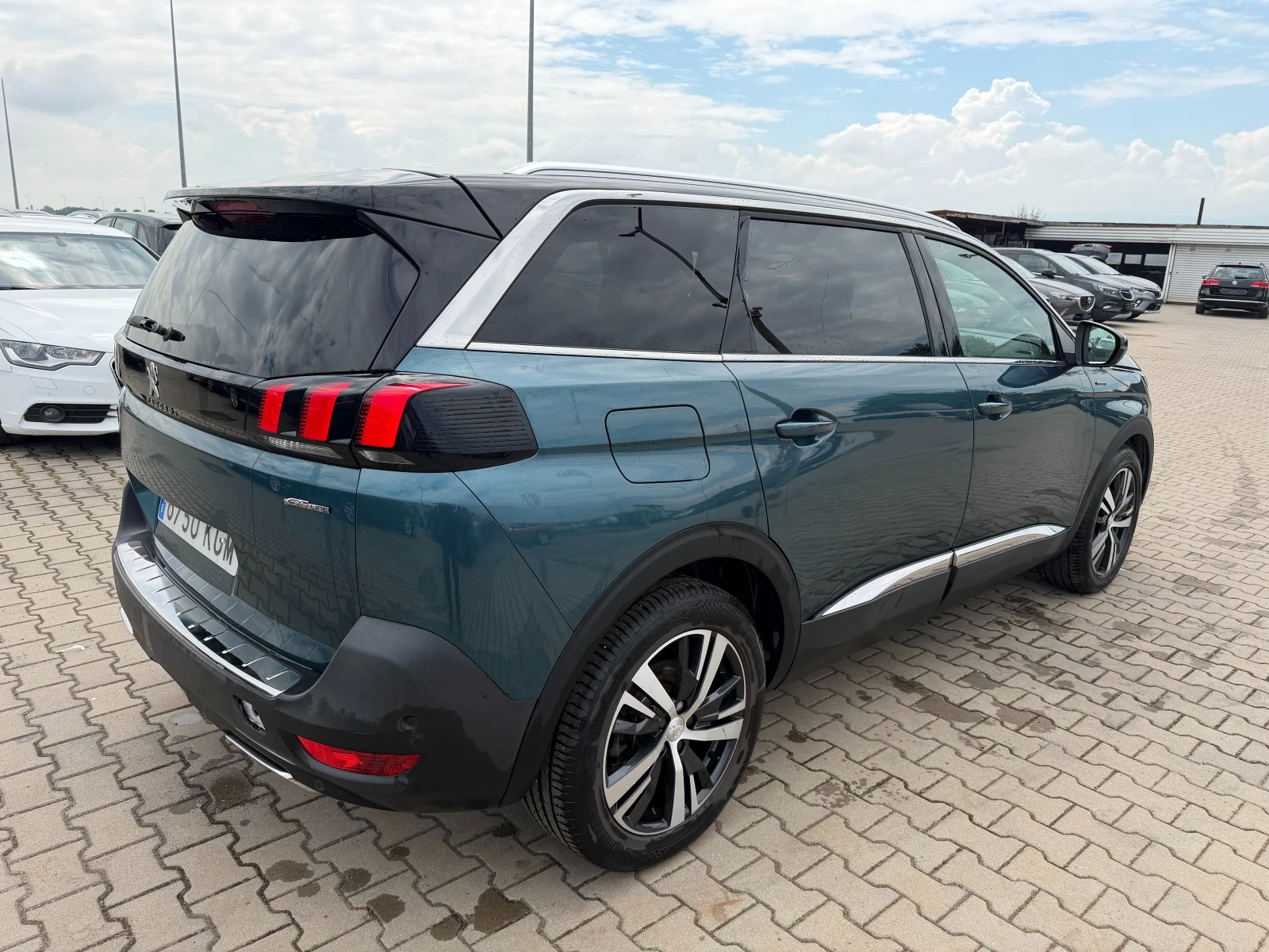 Peugeot 5008 GT LINE 1.6HDI AVTOMAT/NAVI/KOJA/KAMERA 6+ 1 EURO , снимка 6 - Автомобили и джипове - 55030696