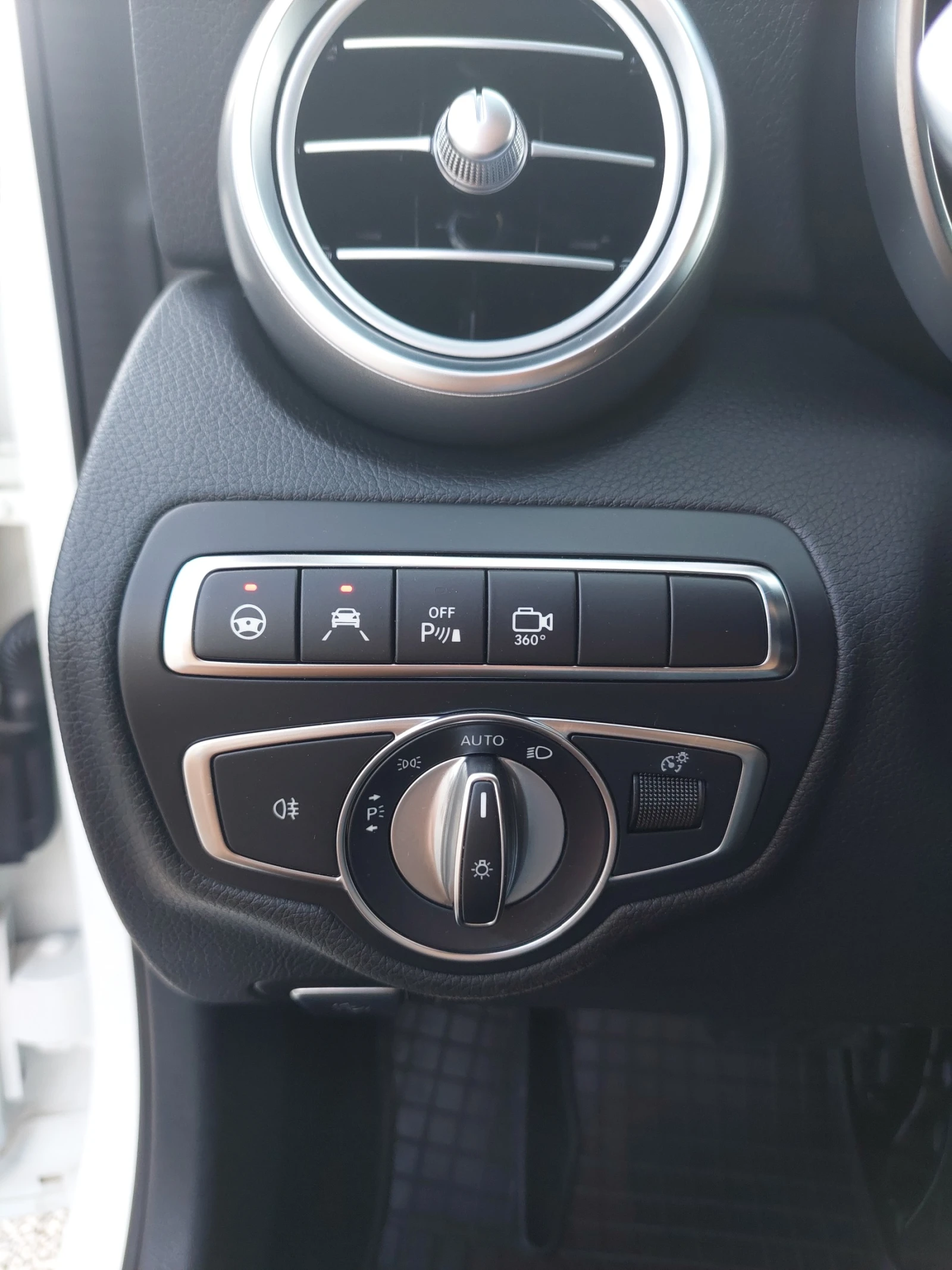 Mercedes-Benz C 200, снимка 15 - Автомобили и джипове - 55347382