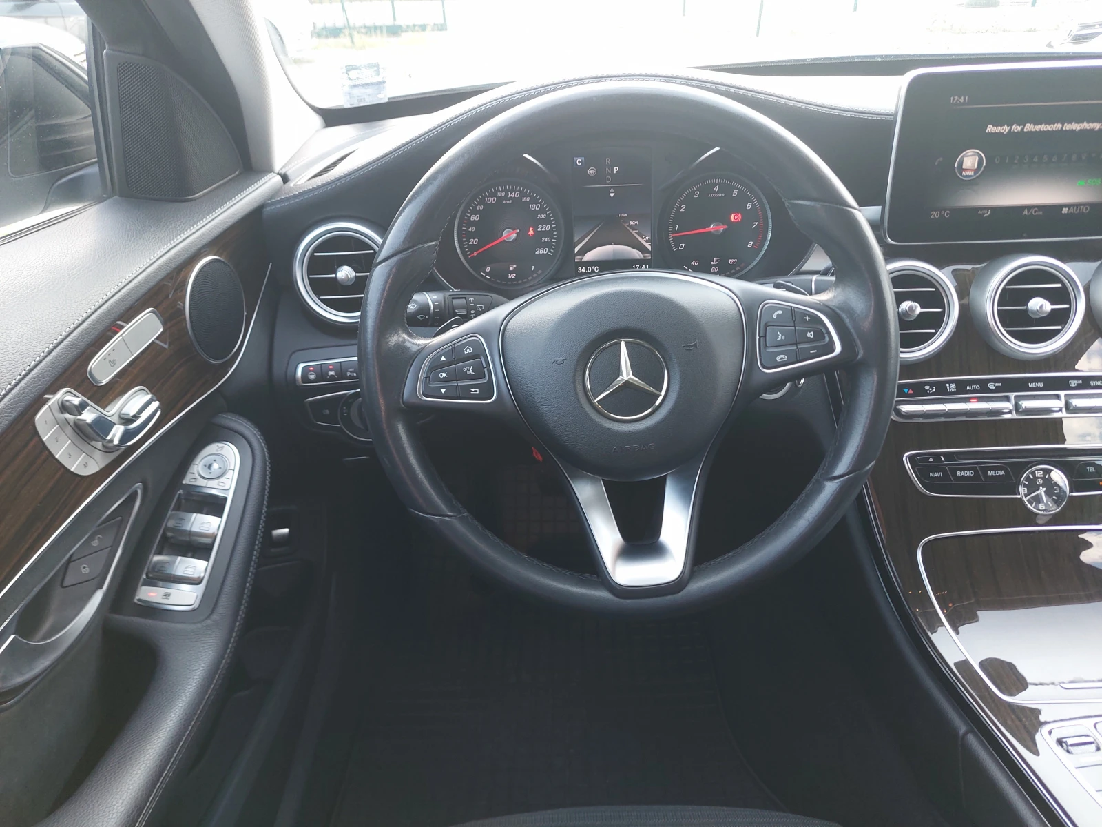 Mercedes-Benz C 200, снимка 14 - Автомобили и джипове - 55347382