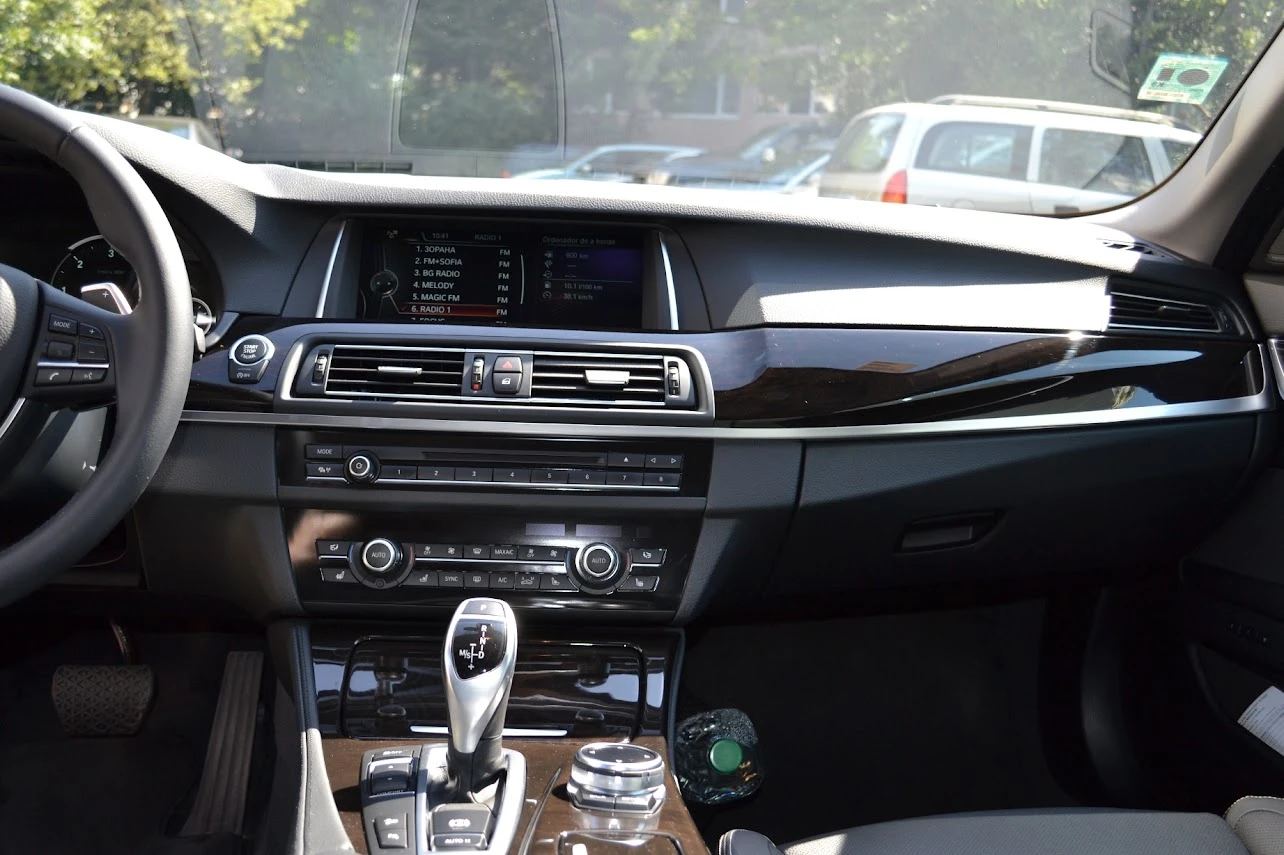 BMW 535 xDrive Luxury Line, снимка 8 - Автомобили и джипове - 55395182