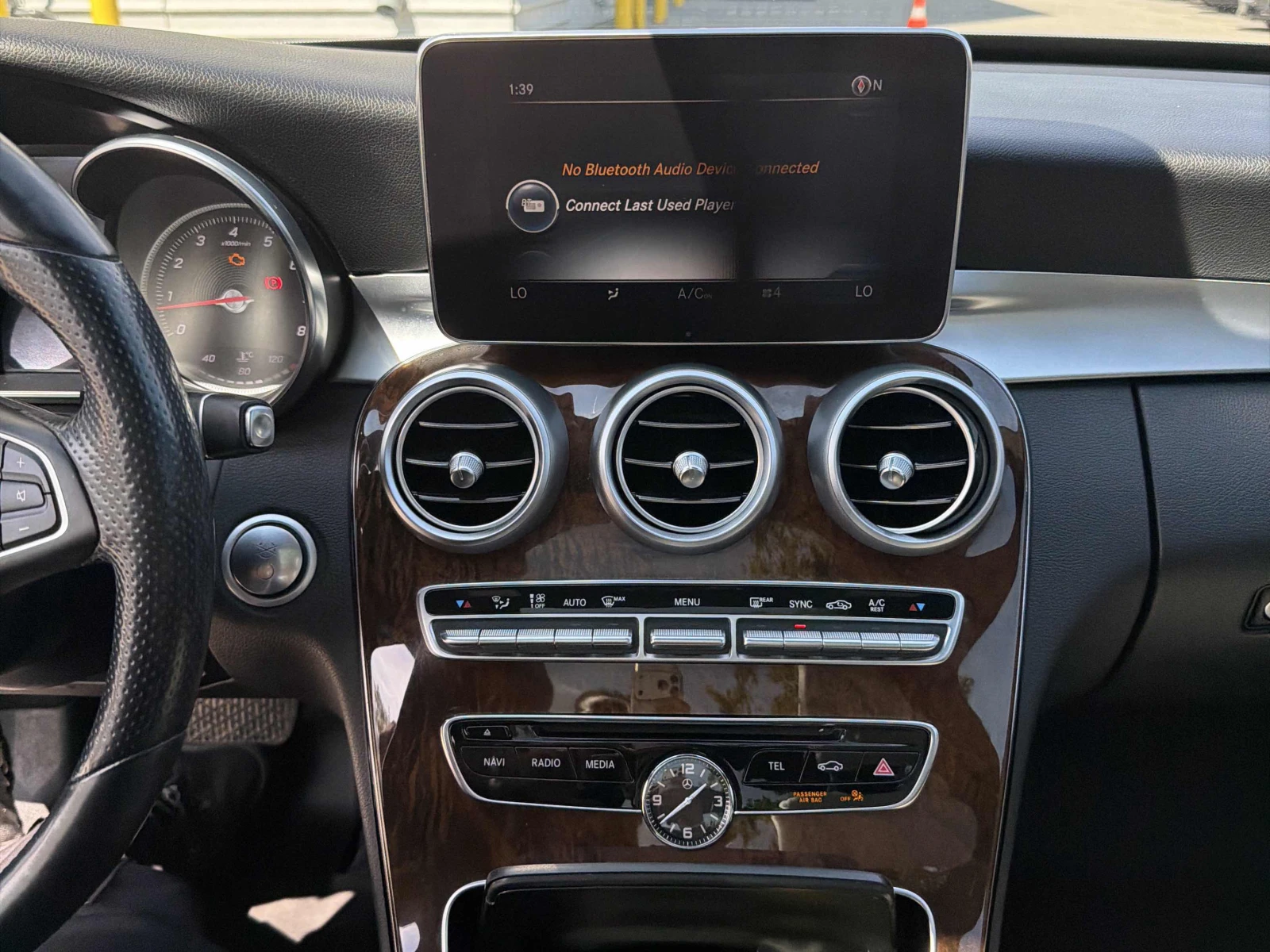 Mercedes-Benz C 300 АВТОКРЕДИТ, снимка 16 - Автомобили и джипове - 56087583