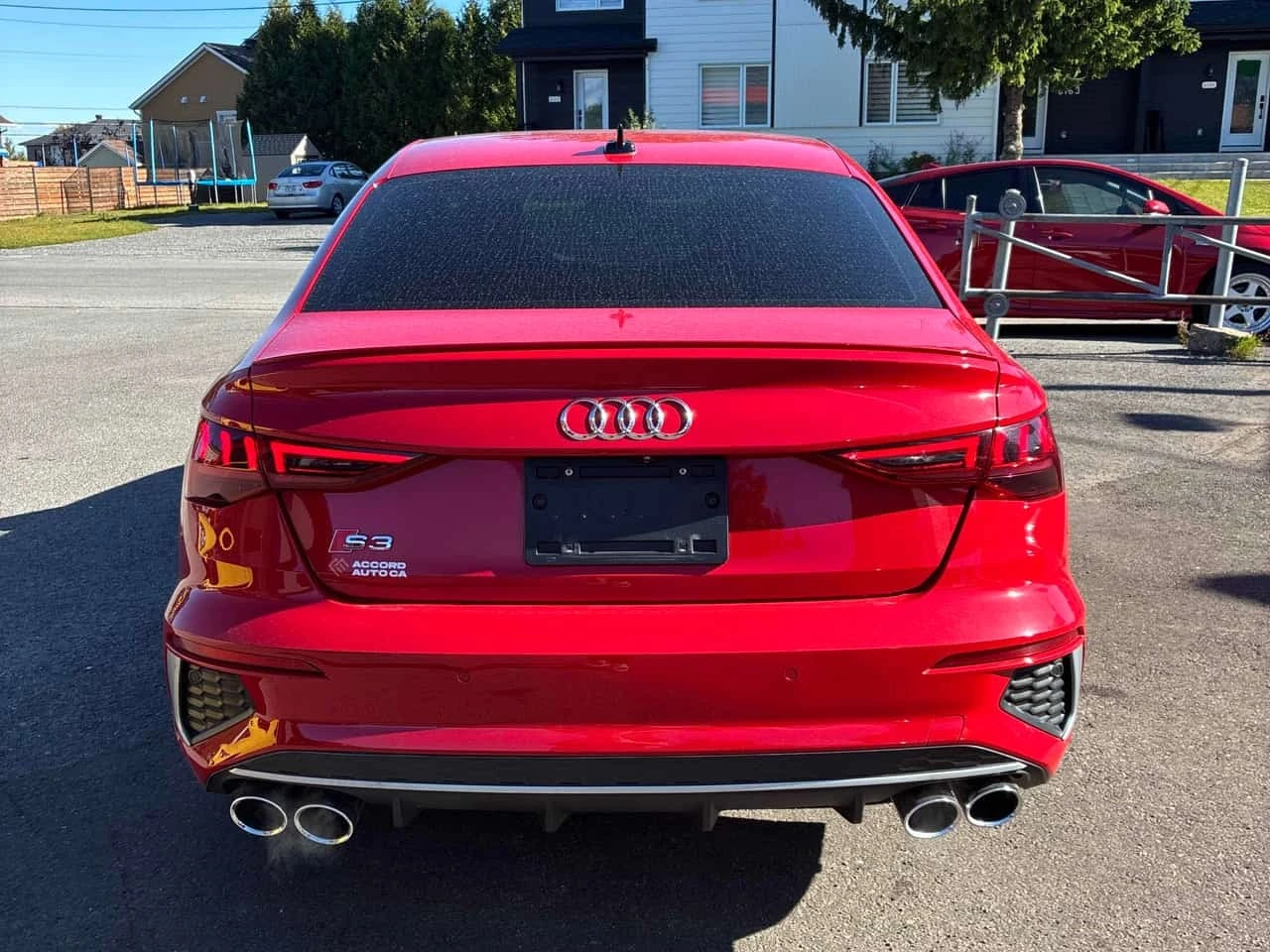 Audi S3 * Komfort * CARFAX * БЕЗ ПЪРВОНАЧАЛНА ВНОСКА, снимка 4 - Автомобили и джипове - 56198823