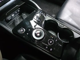 Kia Sportage 1.6 230 hp Automatic, снимка 9