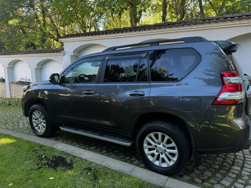 Toyota Land cruiser, снимка 2 - Автомобили и джипове - 47411807