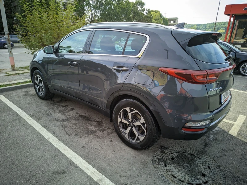 Kia Sportage 1.6 CRDI, снимка 4 - Автомобили и джипове - 47348226