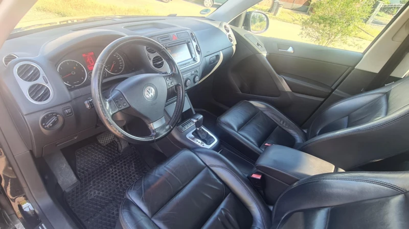 VW Tiguan, снимка 7 - Автомобили и джипове - 52562472