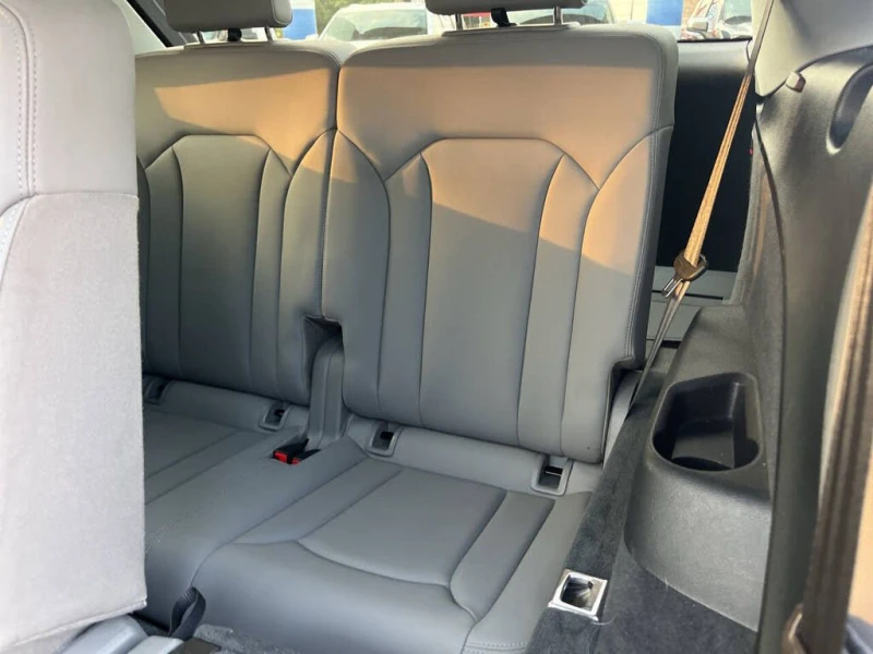 Audi Q7, снимка 2 - Автомобили и джипове - 52322777