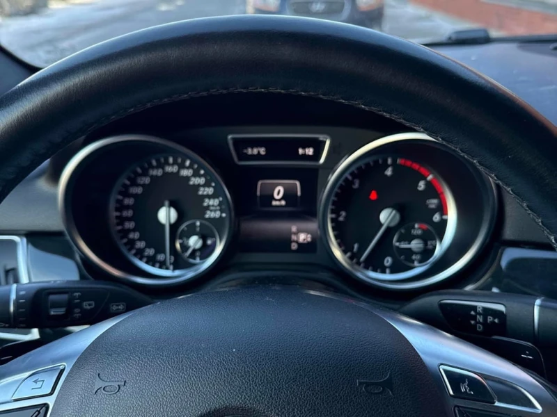 Mercedes-Benz ML * 350 BlueTEC * CARFAX * БЕЗ ПЪРВОНАЧАЛНА ВНОСКА, снимка 8 - Автомобили и джипове - 52699320