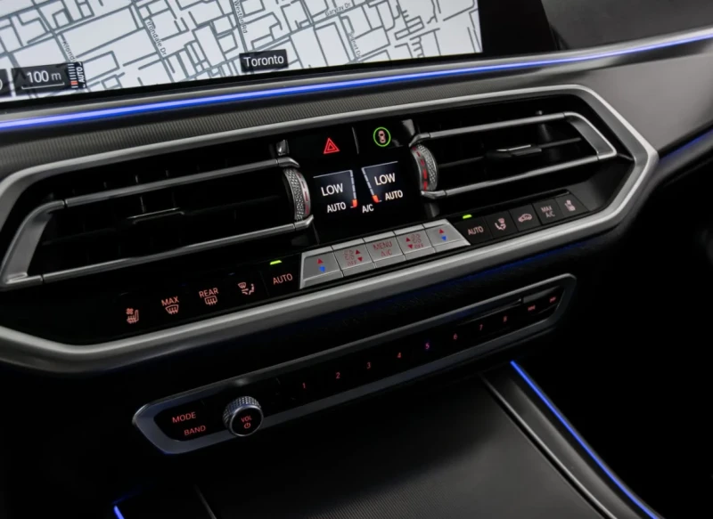 BMW X5 40i * * M SPORT * * CARFAX * * АВТО КРЕДИТ * * , снимка 10 - Автомобили и джипове - 52829061