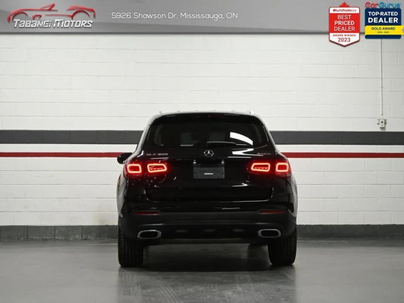 Mercedes-Benz GLC * 300 4MATIC No Accident Navigation Panoramic Roof, снимка 8 - Автомобили и джипове - 52892398