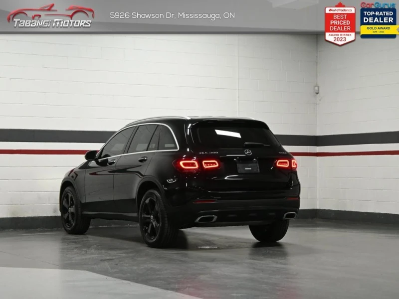 Mercedes-Benz GLC * 300 4MATIC No Accident Navigation Panoramic Roof, снимка 7 - Автомобили и джипове - 52892398