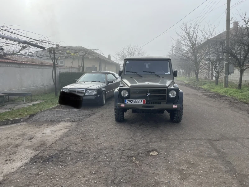 Mercedes-Benz G 300, снимка 2 - Автомобили и джипове - 53343115