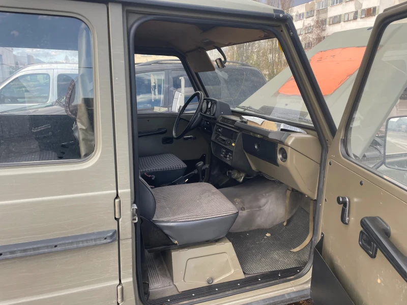 Mercedes-Benz G 300, снимка 5 - Автомобили и джипове - 53343115
