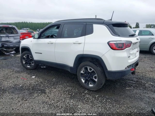 Jeep Compass Trailhawk 4x4 * Перфектна за ГАЗ!, снимка 3 - Автомобили и джипове - 48507365