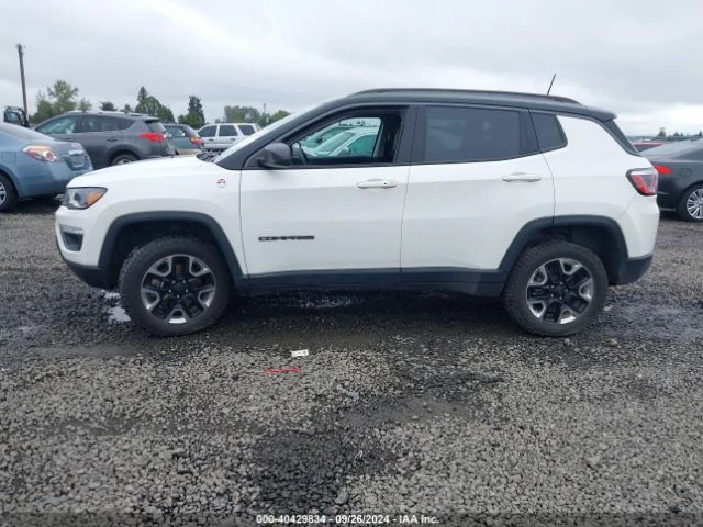 Jeep Compass Trailhawk 4x4 * Перфектна за ГАЗ!, снимка 9 - Автомобили и джипове - 48507365